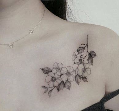 senos pecho rosas flores tatuajes para mujer|Senos Pecho Rosas Flores Tatuajes Para Mujer